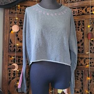 Zodiac long-sleeved crop